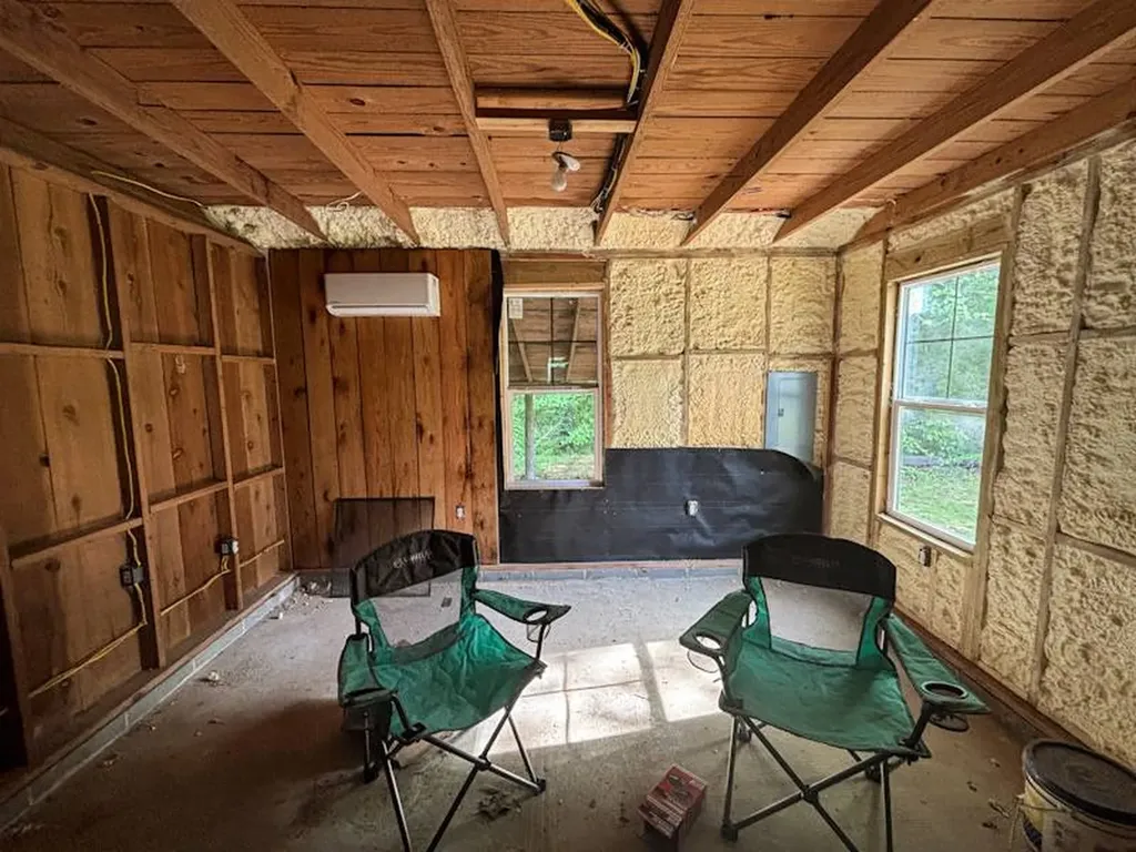 252 County Road 1 Hamilton AL 35570