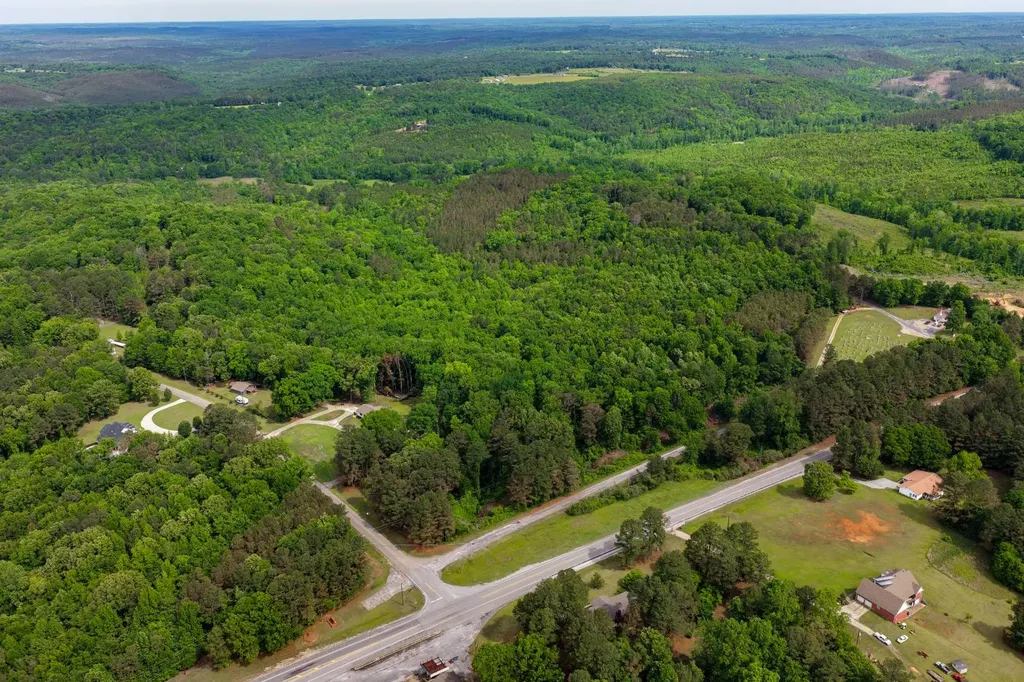 252 County Road 1 Hamilton AL 35570