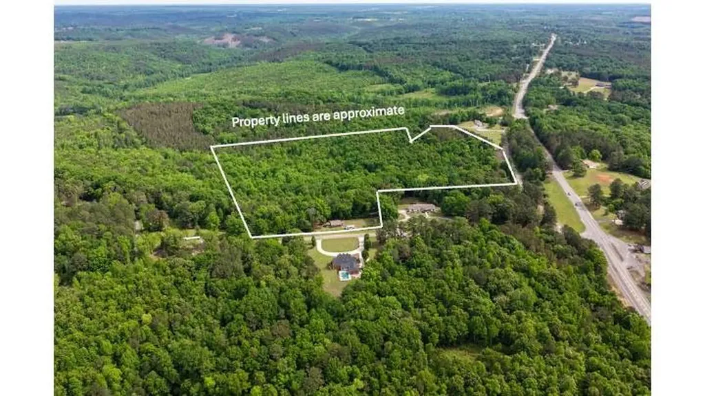 252 County Road 1 Hamilton AL 35570