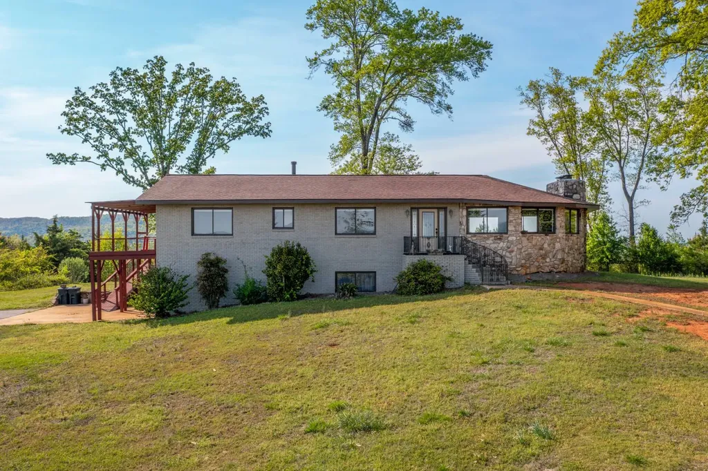 900 Greenbriar Dear Road Anniston AL 36207