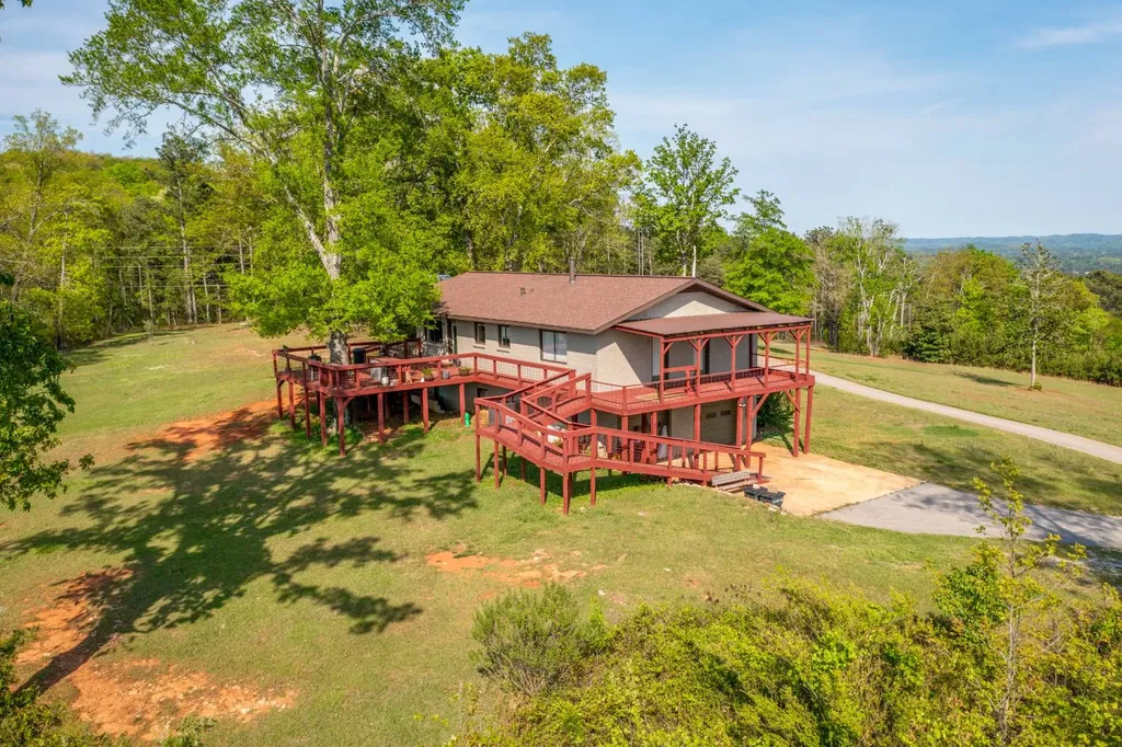 900 Greenbriar Dear Road Anniston AL 36207