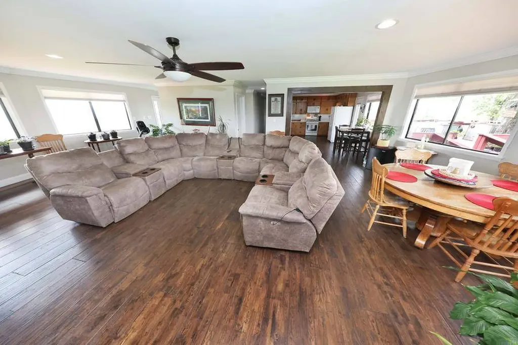 900 Greenbriar Dear Road Anniston AL 36207