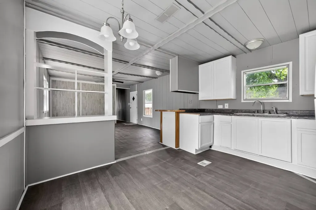 201 Daisy Drive Birmingham AL 35214