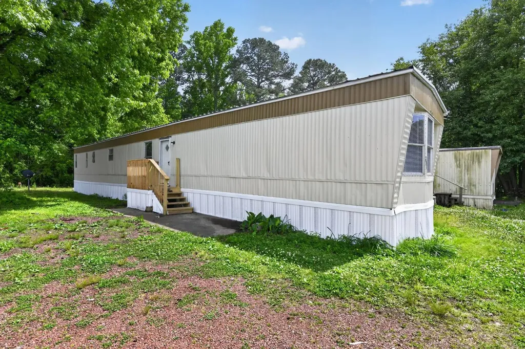 201 Daisy Drive Birmingham AL 35214