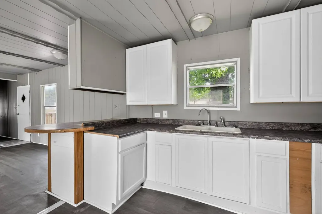 201 Daisy Drive Birmingham AL 35214