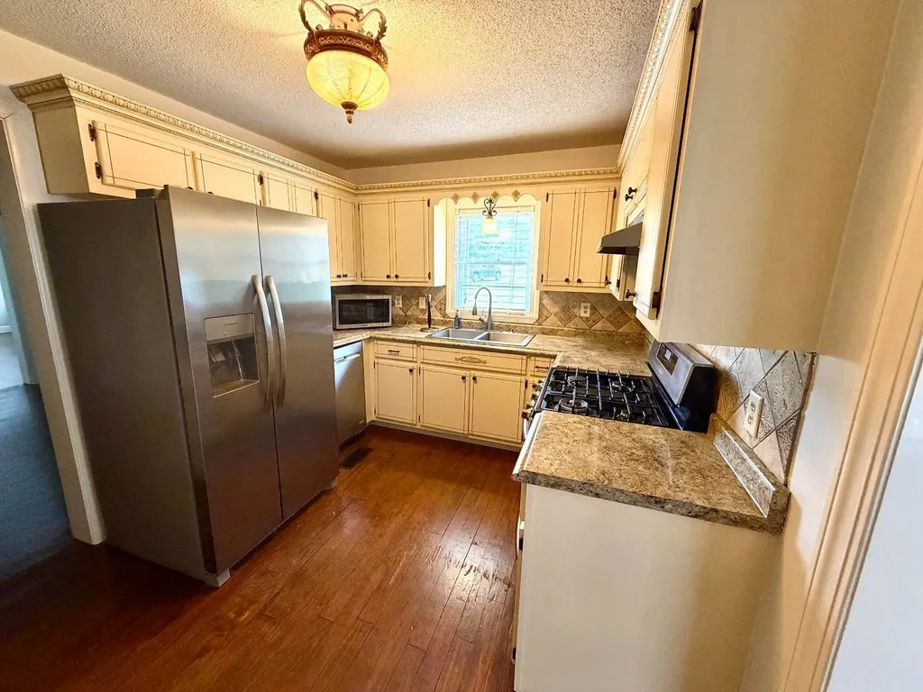 728 2nd SW Avenue Hamilton AL 35570