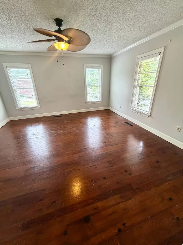 728 2nd SW Avenue Hamilton AL 35570