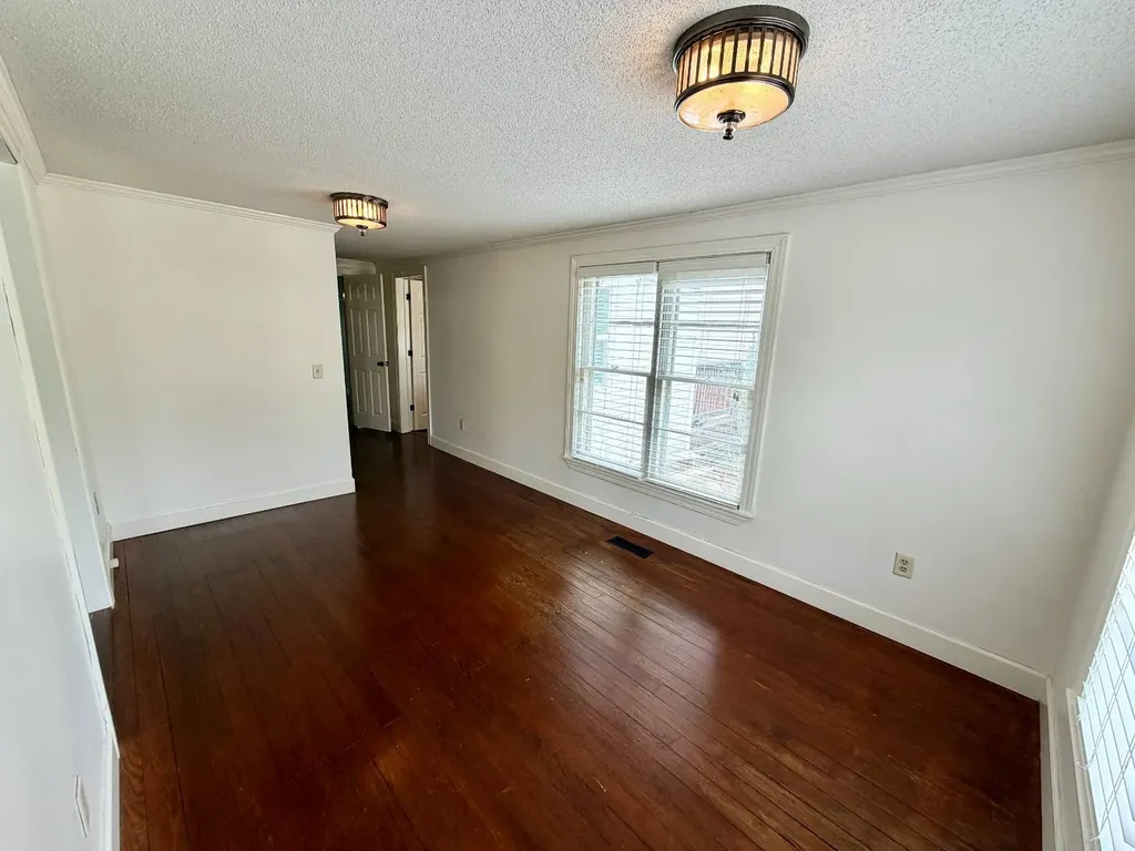 728 2nd SW Avenue Hamilton AL 35570