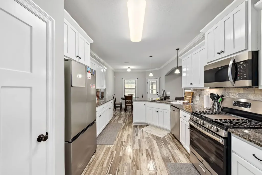 209 Southern Winds Drive Enterprise AL 36330