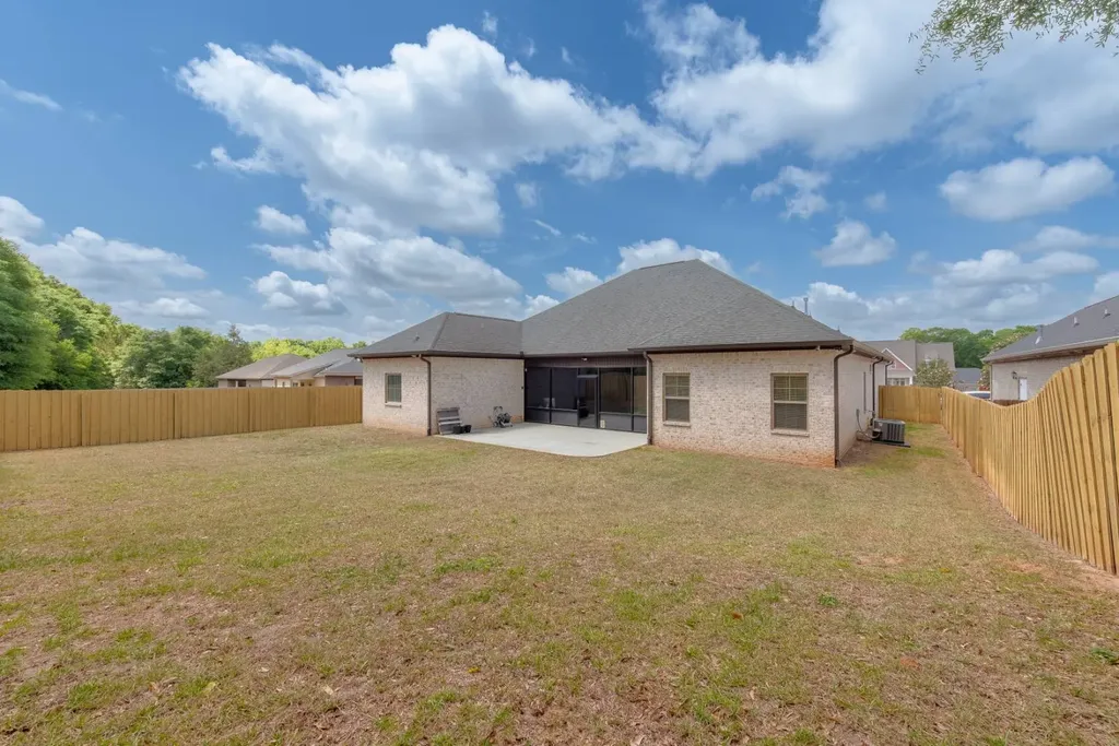 209 Southern Winds Drive Enterprise AL 36330