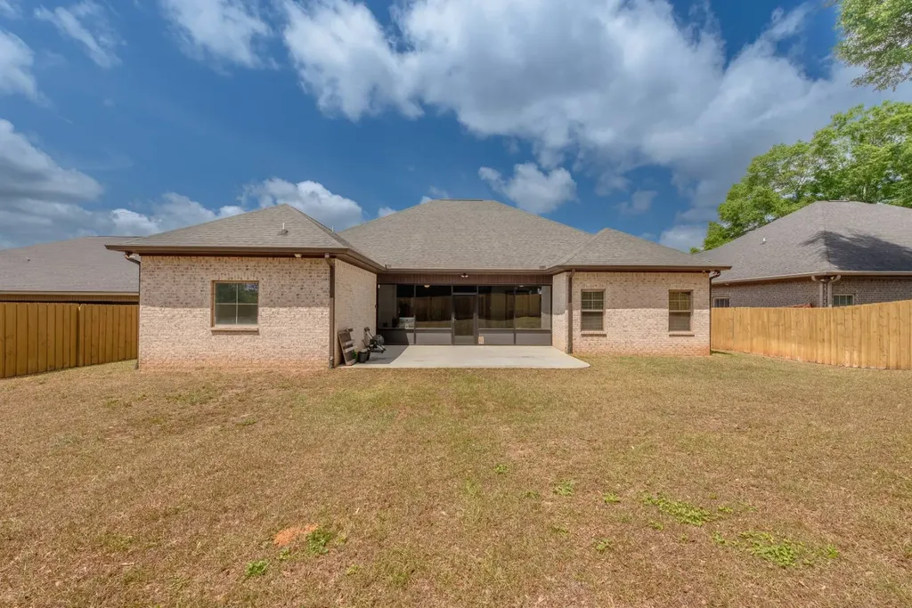 209 Southern Winds Drive Enterprise AL 36330