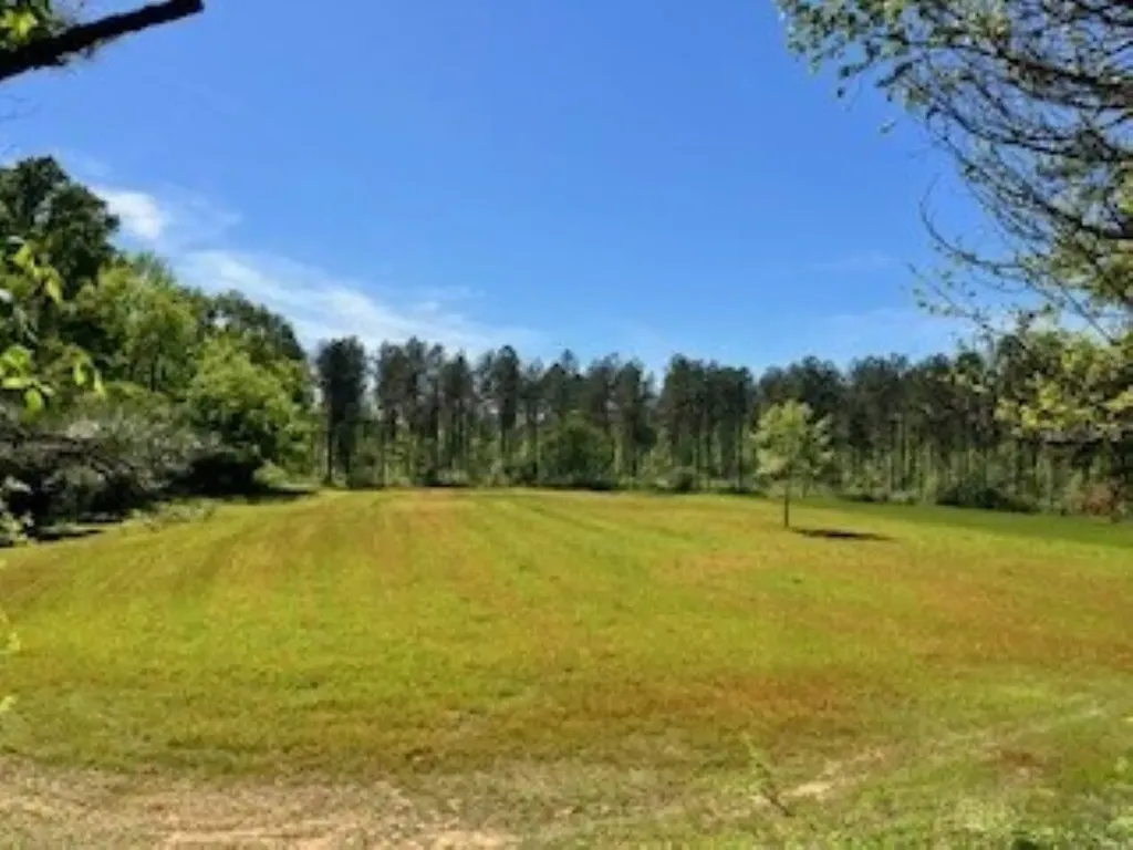 Approx. 9500 Us 80 W Marion Junction AL 36759