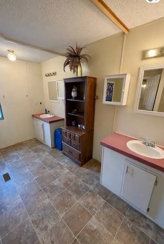 1775 Beach Road Camden AL 36726