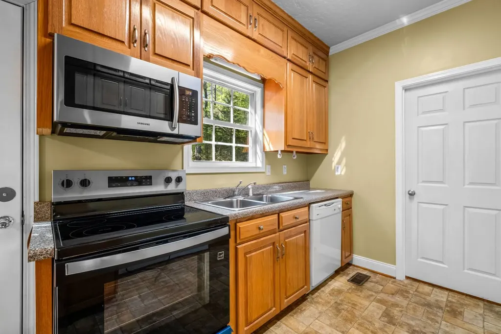 1265 Dogwood Lane Piedmont AL 36272