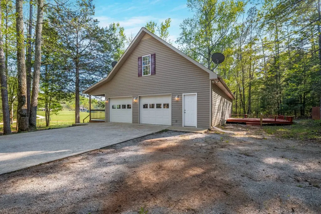 1261 Dogwood Lane Piedmont AL 36272
