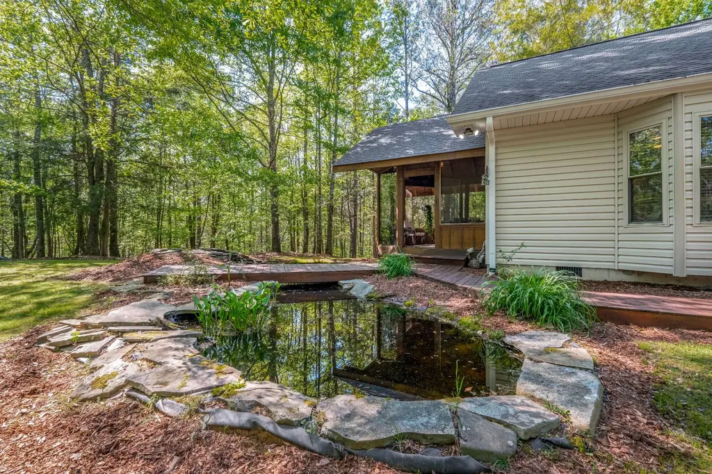 1265-A Dogwood Lane Peidmont AL 36272