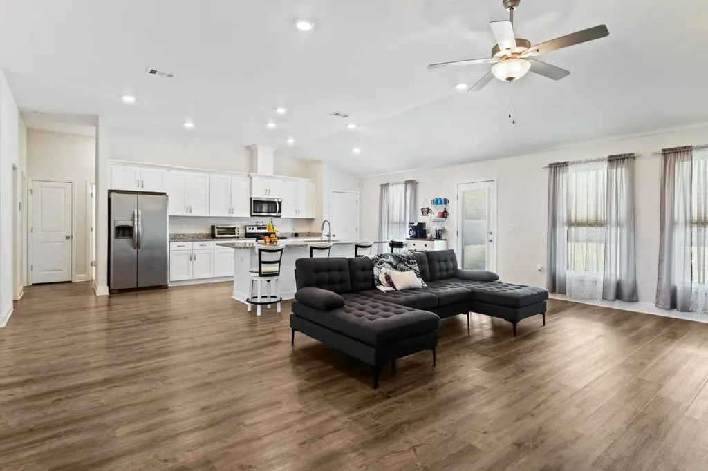 25323 Lakeland Drive Loxley AL 36551
