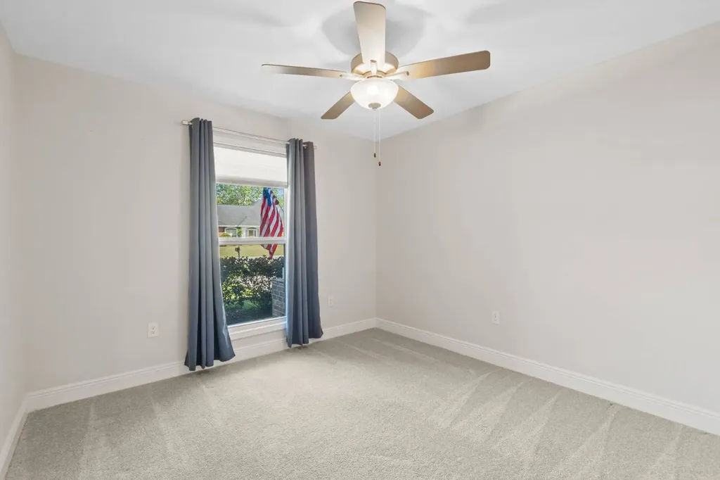 25323 Lakeland Drive Loxley AL 36551
