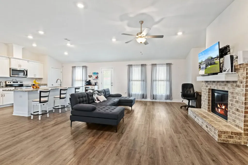25323 Lakeland Drive Loxley AL 36551
