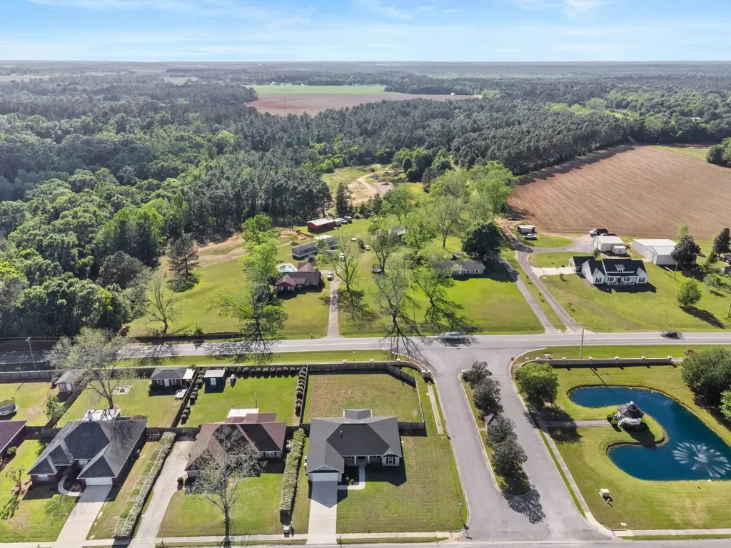 25323 Lakeland Drive Loxley AL 36551