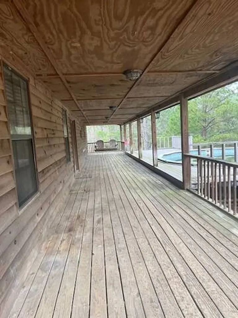700 Foster Road Wagarville AL 36585