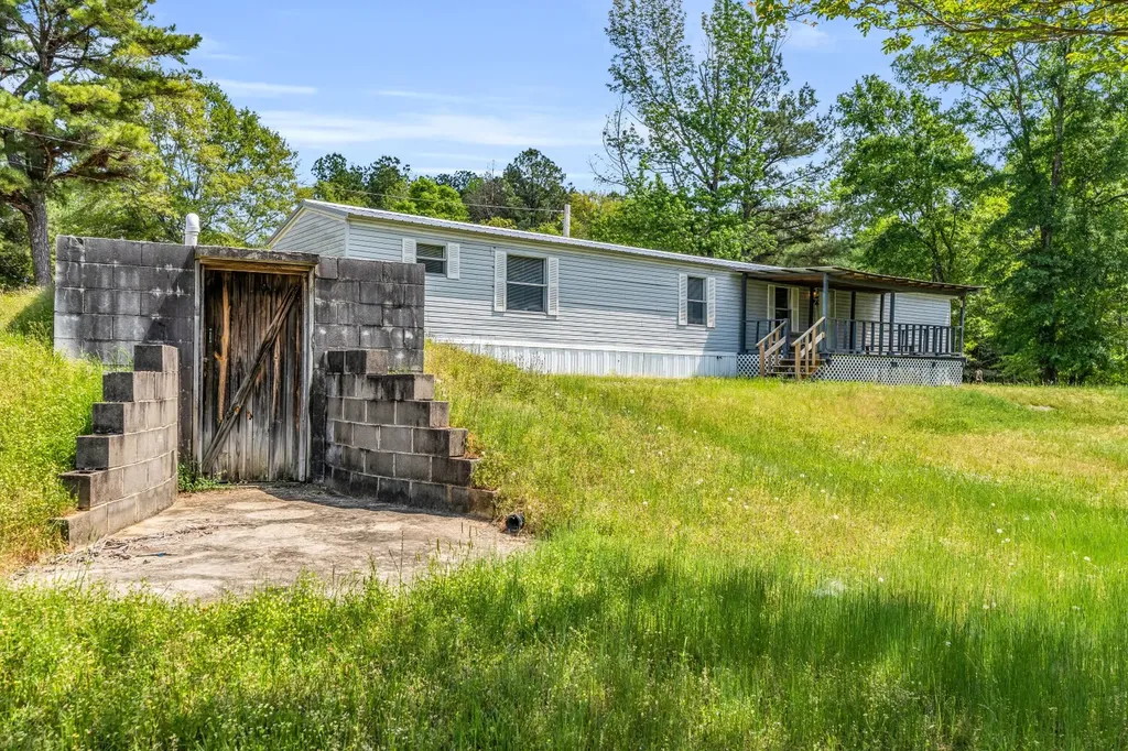 805 Dick Allen Road Vernon AL 35592
