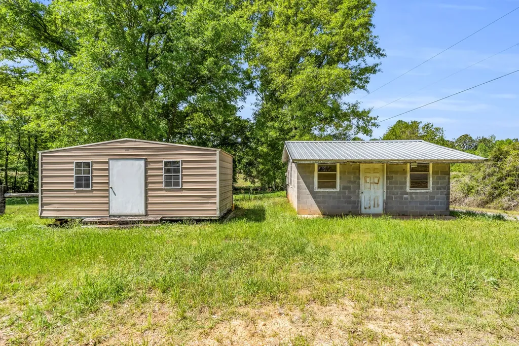 805 Dick Allen Road Vernon AL 35592