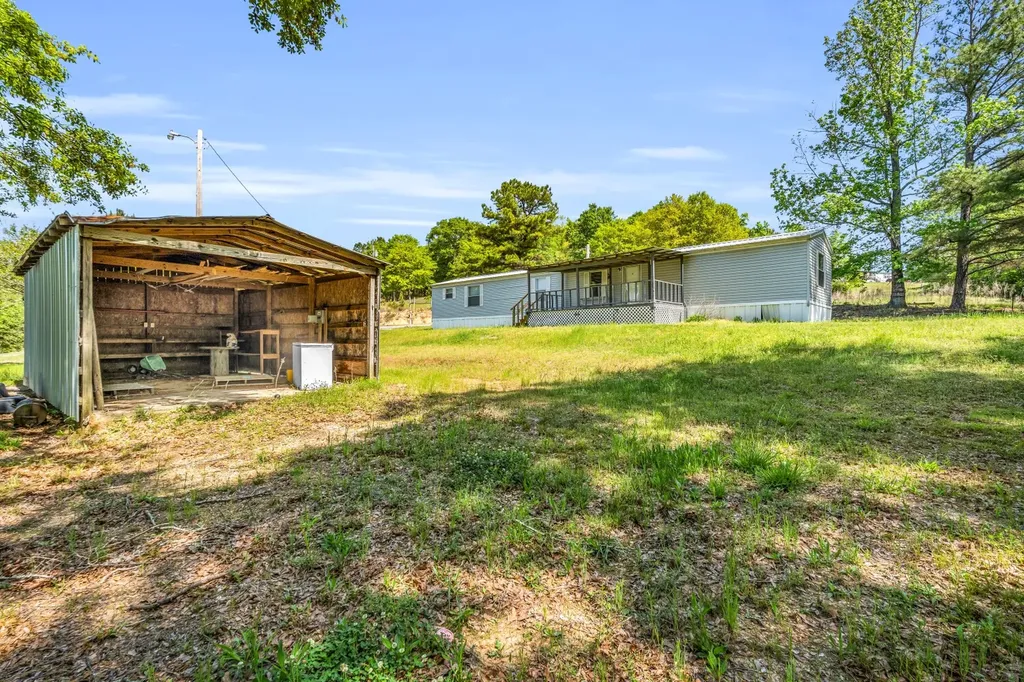 805 Dick Allen Road Vernon AL 35592