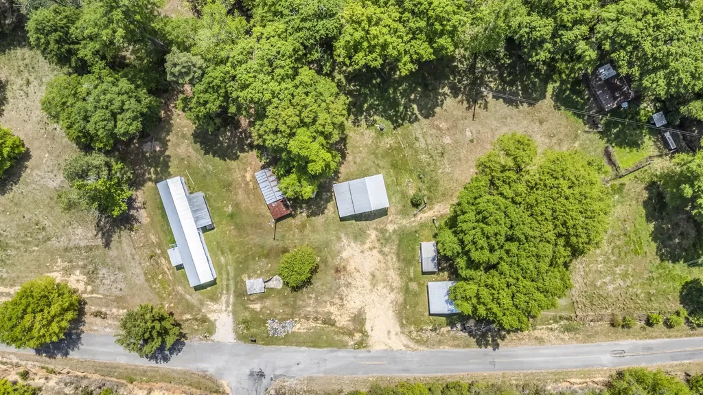 805 Dick Allen Road Vernon AL 35592