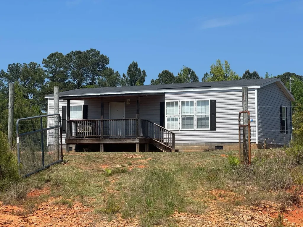 13215 Al Highway 77 Roanoke AL 36274