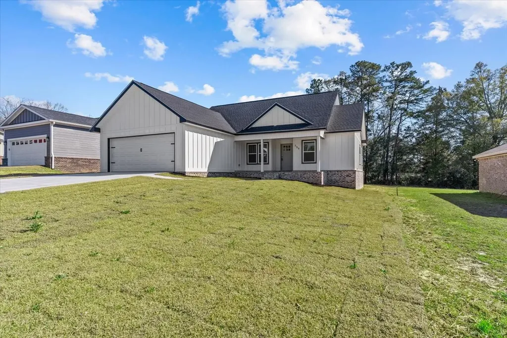 359 Spruce Lane Ozark AL 36360