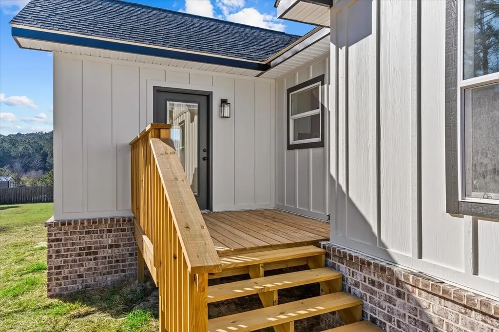 359 Spruce Lane Ozark AL 36360