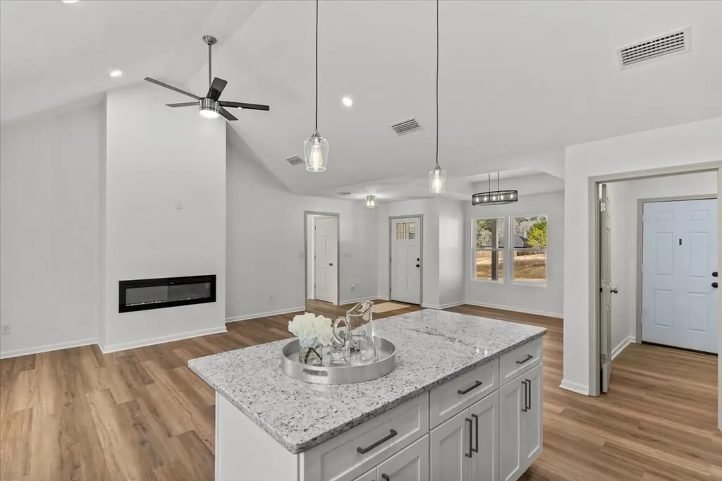 359 Spruce Lane Ozark AL 36360