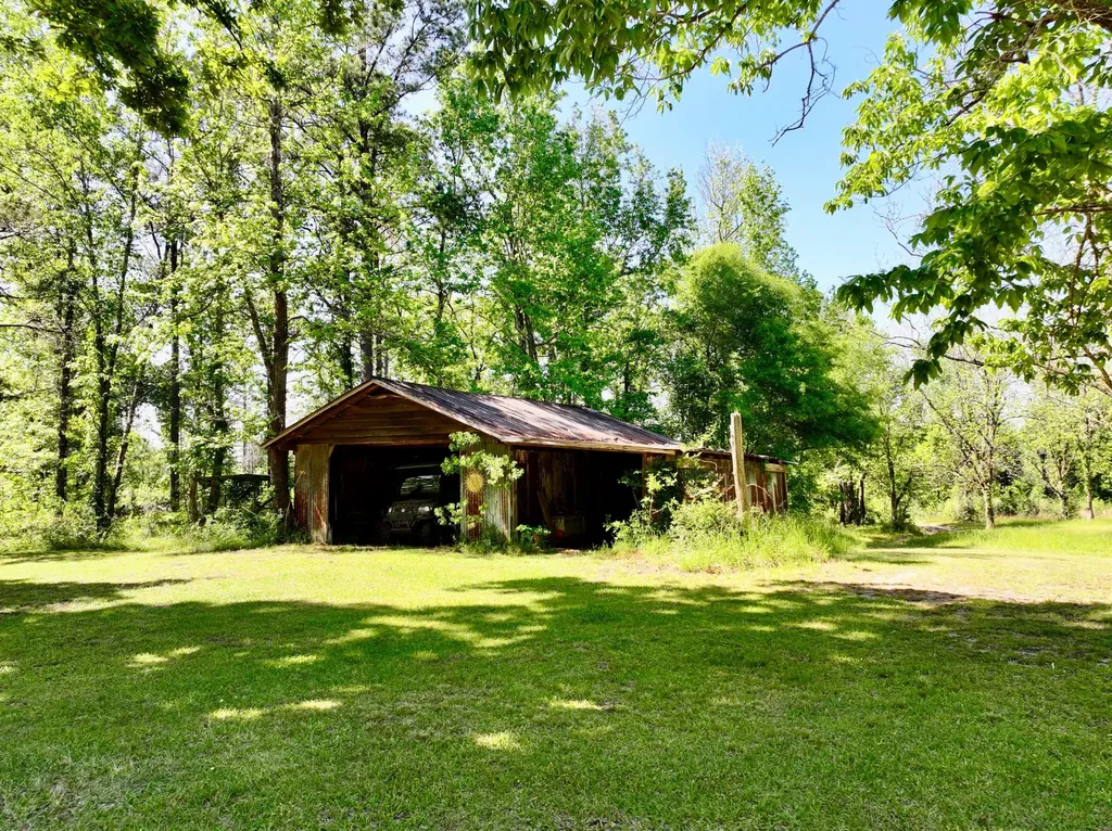 1418 Hebron Road Grove Hill AL 36451