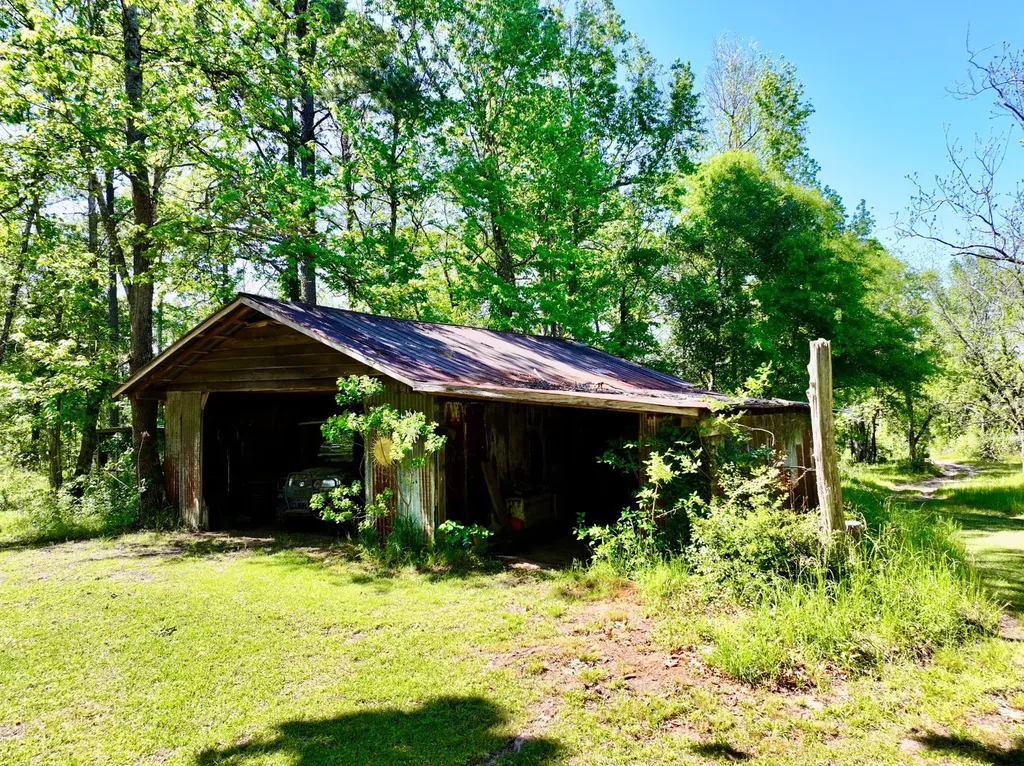 1418 Hebron Road Grove Hill AL 36451