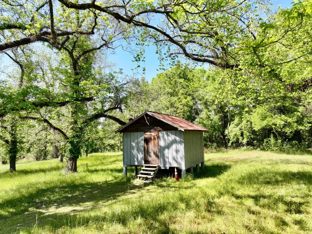 1418 Hebron Road Grove Hill AL 36451