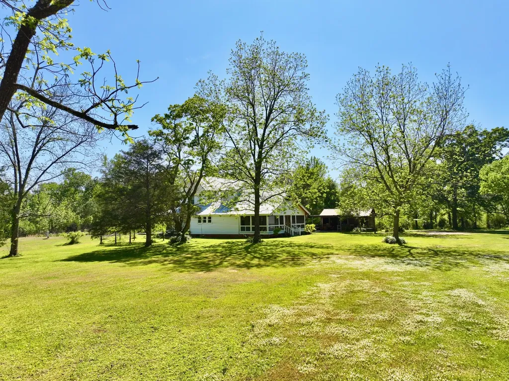 1418 Hebron Road Grove Hill AL 36451