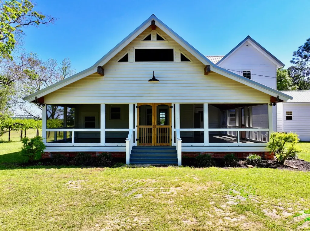 1418 Hebron Road Grove Hill AL 36451