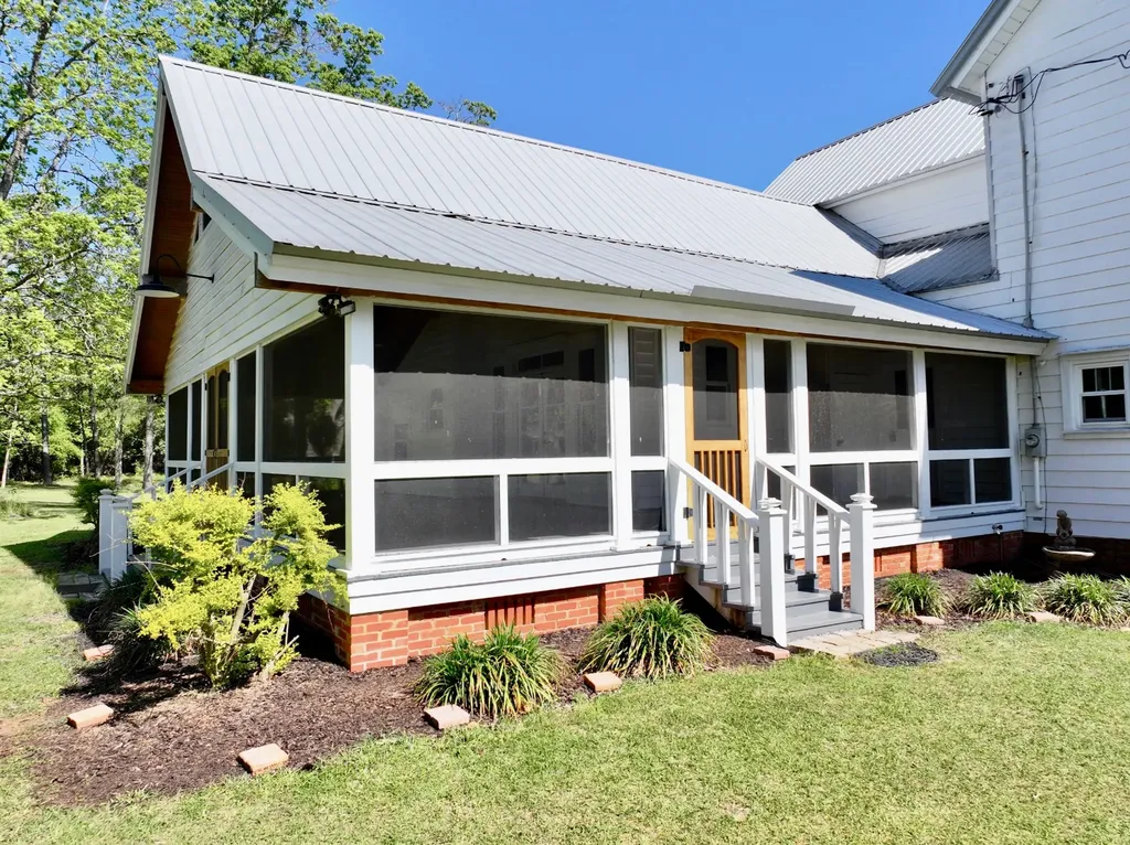 1418 Hebron Road Grove Hill AL 36451