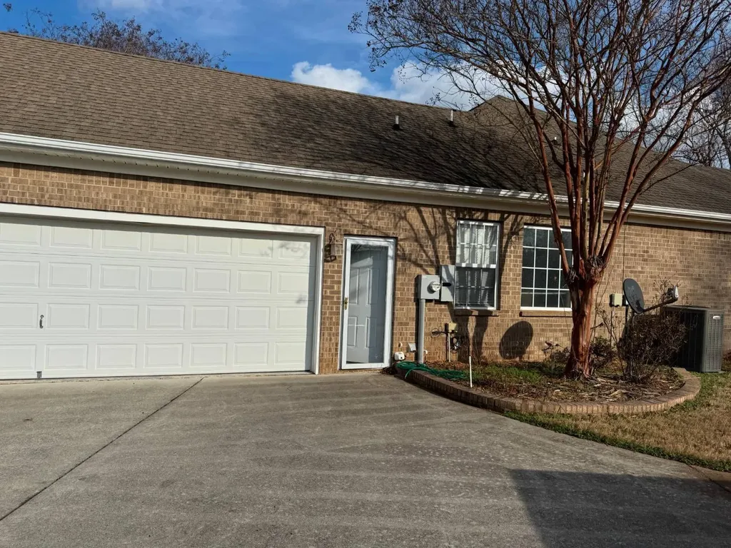 105 Chasehills Court Huntsville AL 35811