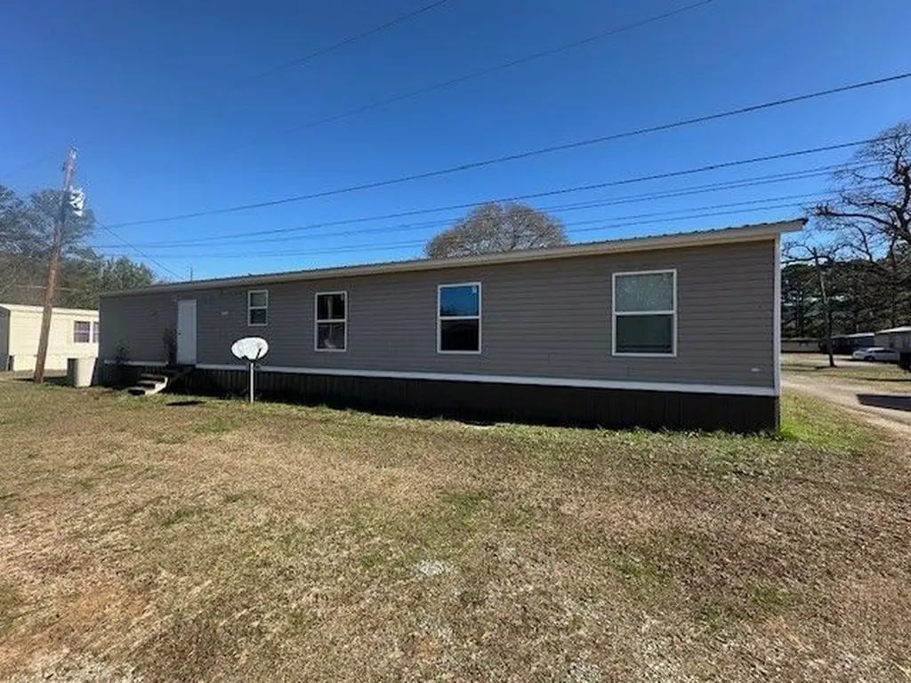 778 Anniston Beach Road Anniston AL 36206