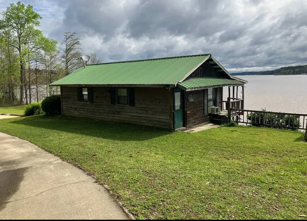 31388 Wyatt Lane Dozier AL 36028