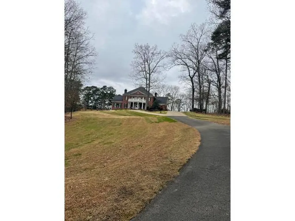 4806 Greenhill NW Boulevard Fort Payne AL 35968