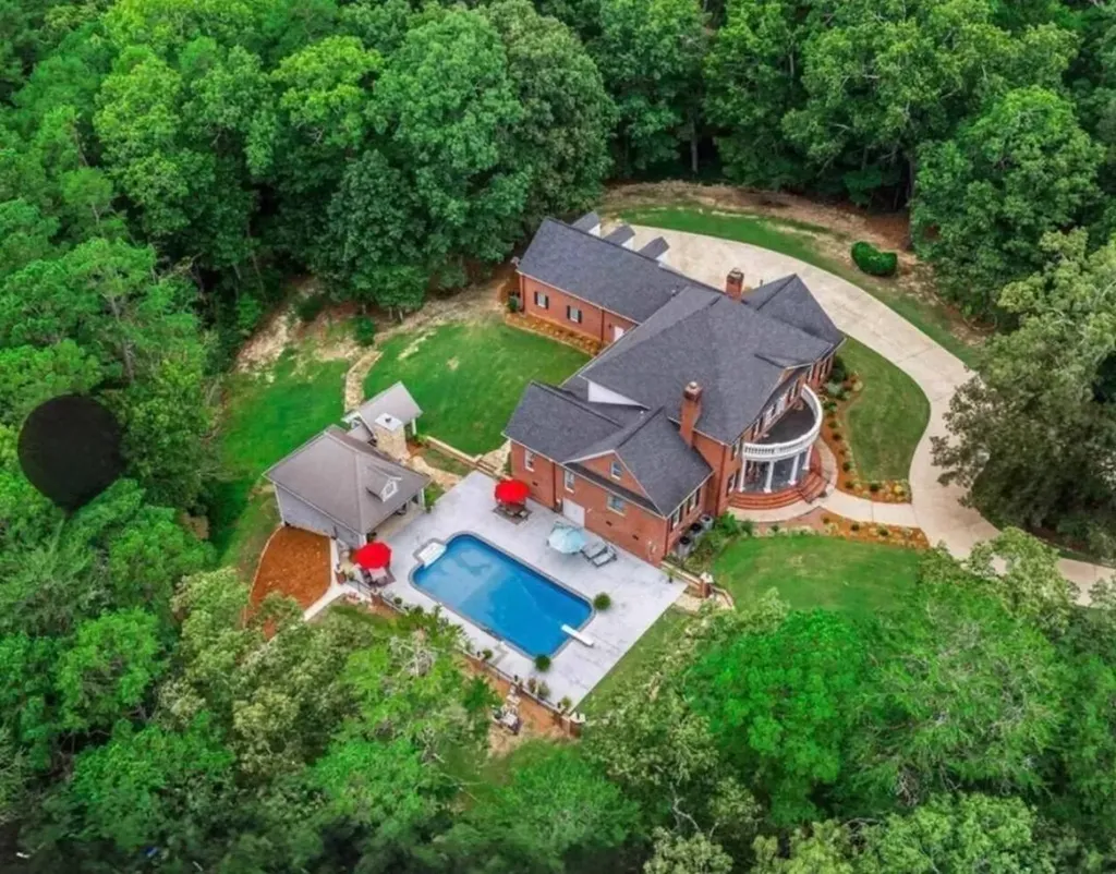 4806 Greenhill NW Boulevard Fort Payne AL 35968