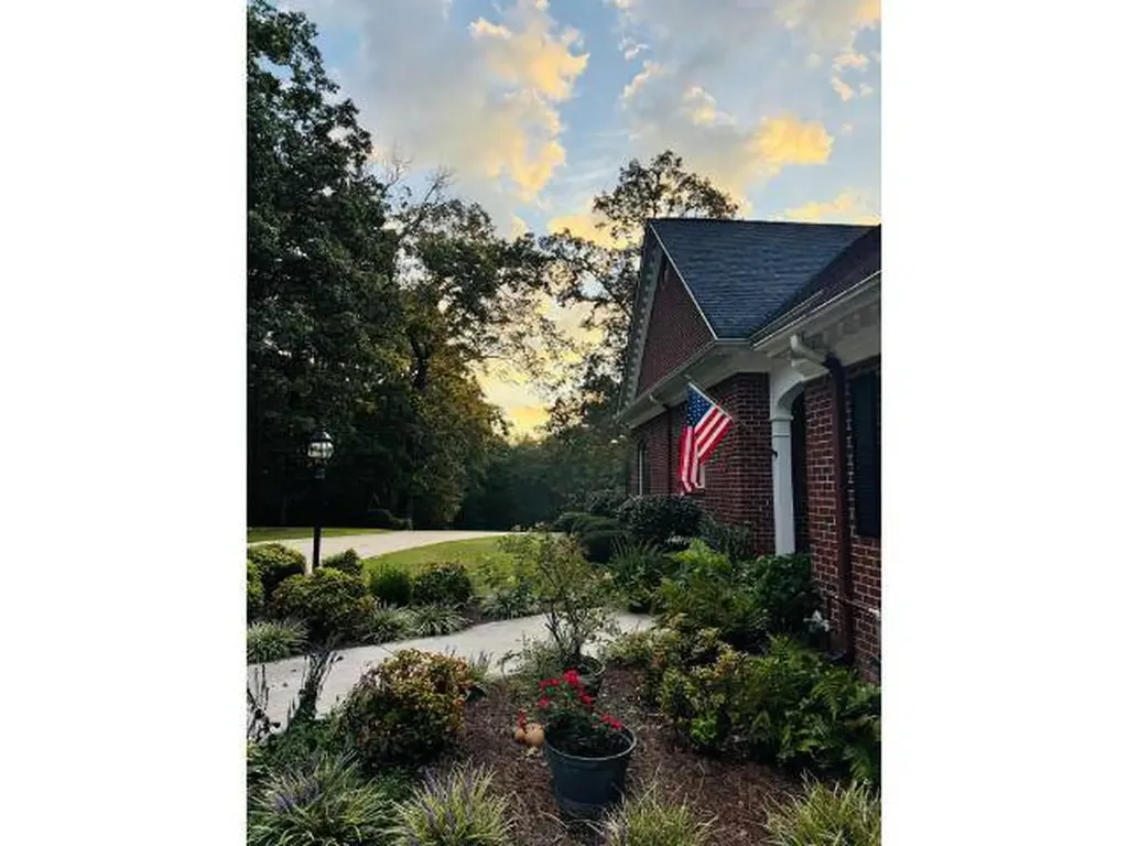 4806 Greenhill NW Boulevard Fort Payne AL 35968