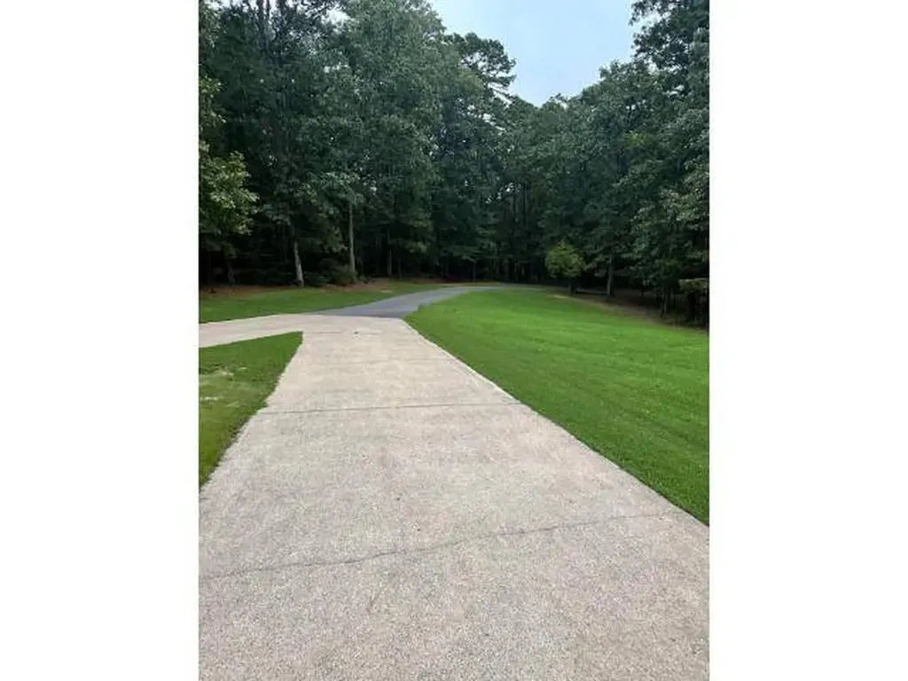 4806 Greenhill NW Boulevard Fort Payne AL 35968