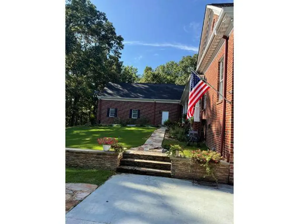 4806 Greenhill NW Boulevard Fort Payne AL 35968