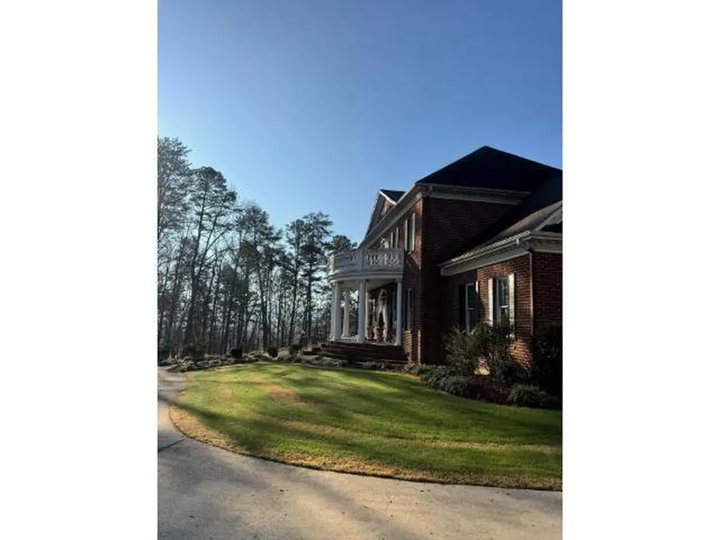 4806 Greenhill NW Boulevard Fort Payne AL 35968