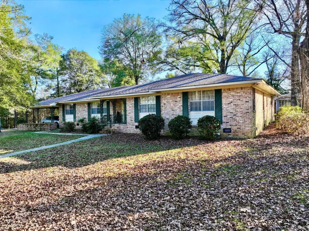 314 Cherokee Drive Jackson AL 36545