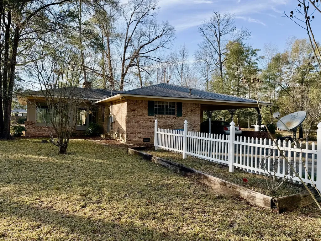 314 Cherokee Drive Jackson AL 36545